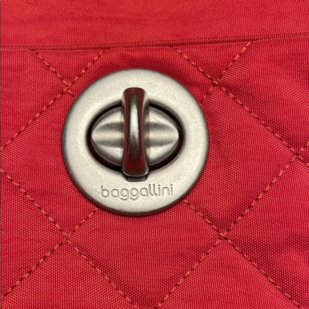 Baggallini Nantucket Red Quilted Tote Bag, EUC - Picture 2 of 8